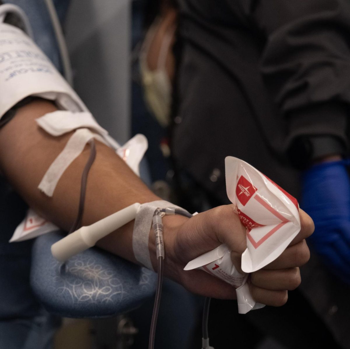 Loara High School Hosts Annual Fall Blood Drive with UCI